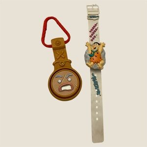 Kids Watch Lot Of 2 Untested Not Working Shrek Gingerbread Man & The Flintstones